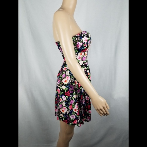 Say What? Floral Strapless Dress - Size L - UD10 - Picture 3 of 5